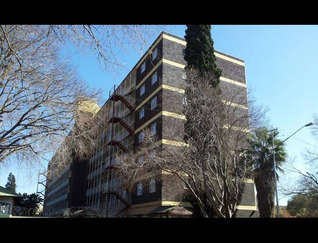 2 BEDROOM APARTMENT FOR SALE IN SUNNYSIDE